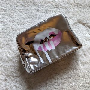 Kylie Cosmetics Holiday 2016 Makeup Bag